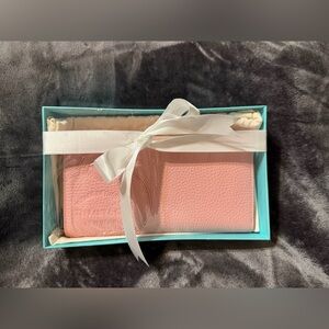 Tiffany & Co. Japan-exclusive Return to Tiffany Heart Large Zip Wallet